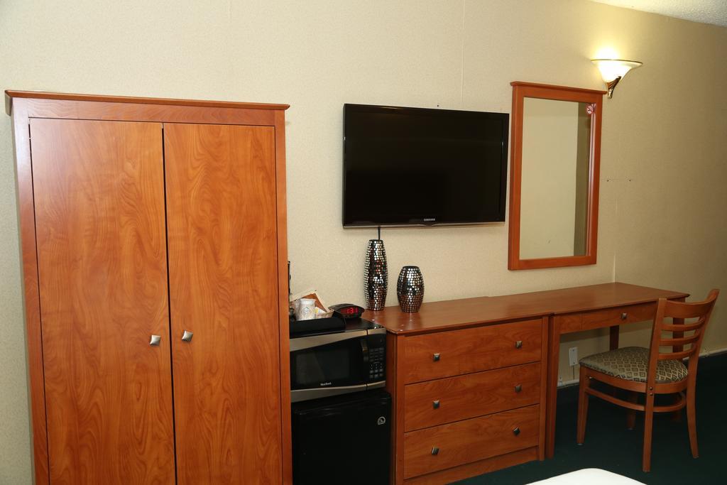 JFK Inn New York Bagian luar foto