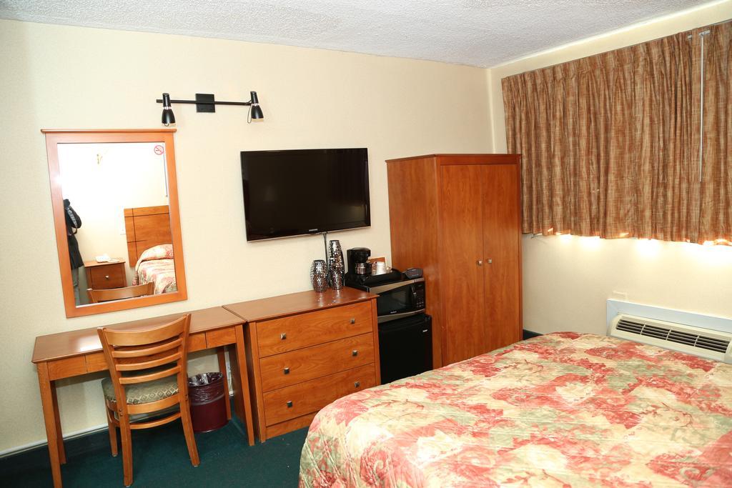 JFK Inn New York Bagian luar foto